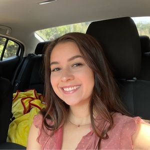 Meet your Posher, Liliana